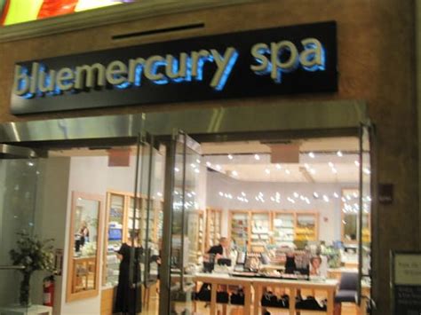 Blue mercury spa atlantic city  This therapy session promotes deeper muscle relaxation through the placement of smooth, water-heated stones at key points on the body